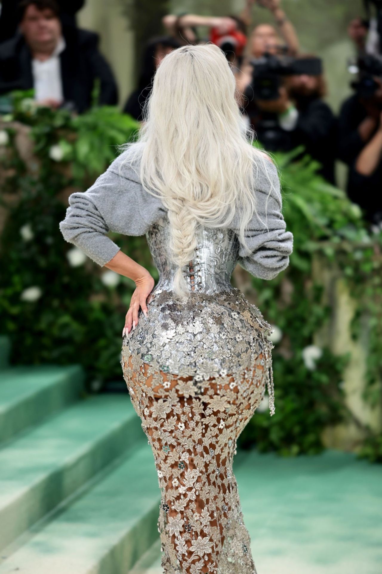 KIM KARDASHIAN AT MET GALA 2024 IN NEW YORK CITY10